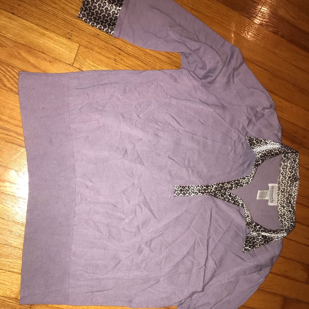 Sweater with silky collar